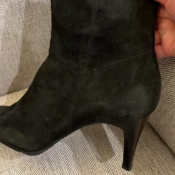 Nine West black suede ankle bootie, size 7 - Picture 3 of 10